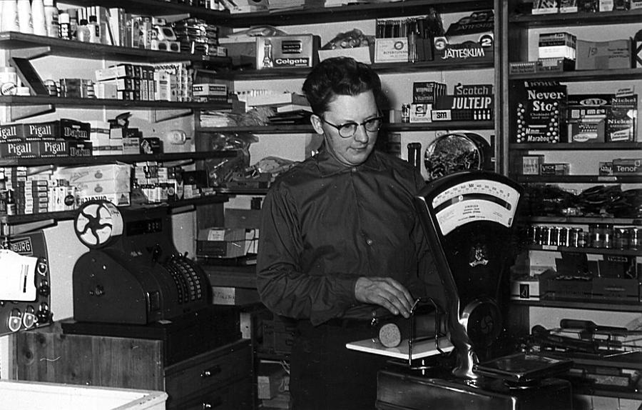 Lainio 16 F.jpg - Handelsman Erik Uusitalo, 1963.